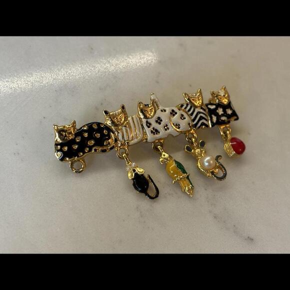 Vintage Charming Cat-Themed Brooch with Dangling Charms - Picture 2 of 5